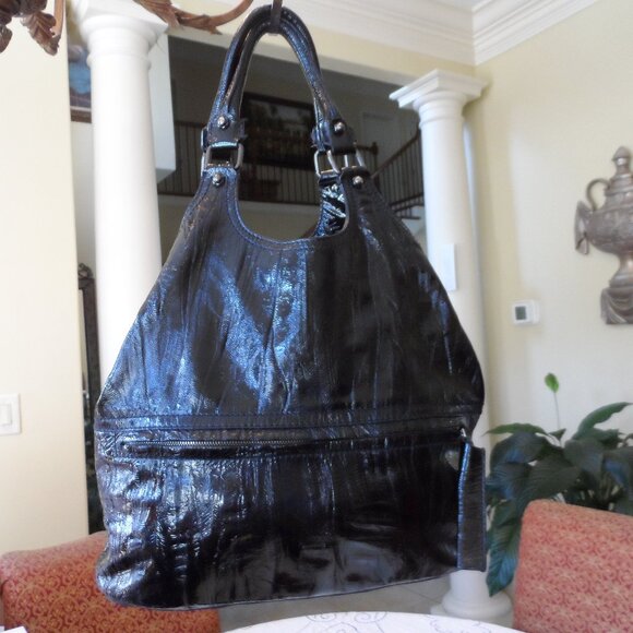 Givenchy Black Textured Patent Leather Hobo Bag - Picture 1 of 16